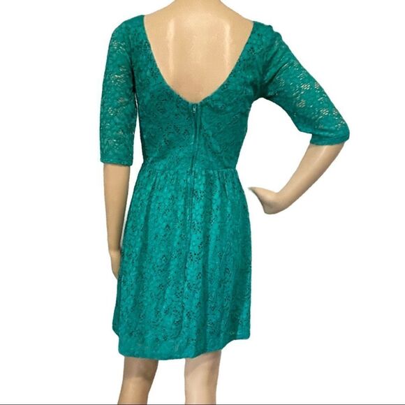 Mystic Short Sleeve Nylon Crochet Lace Dress - Picture 5 of 12